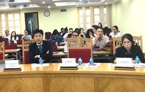 Các đại biểu tại Hội thảo