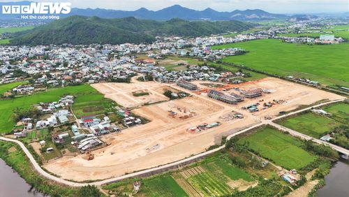 Dự án Khu nhà ở kết hợp chỉnh trang đô thị tại khu vực phía Nam và phía Bắc đường Tăng Bạt Hổ được UBND tỉnh Gia Lai yêu cầu hoàn thành công tác bồi thường, giải phóng mặt bằng dự án trong quý I/2026.