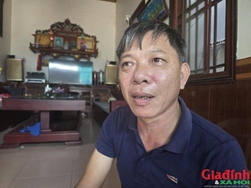 Sau gần 30 năm gắn bó với nghề đi biển, ông Trần Xuân Thành đành ngậm ngùi bán tàu vì không tuyển được thuyền viên.