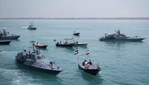 Trước đó, Iran cũng từng triển khai lực lượng tương tự để bắt giữ tàu hàng quốc tế, cho thấy mức độ táo bạo ngày càng tăng.