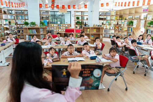  Chỉ thị 04-CT/TW mới được Ban Bí thư ban hành ghi nhiệm vụ: "Triển khai tiết đọc sách thành môn tự chọn trong hệ thống trường từ tiểu học đến trung học cơ sở". Ảnh: Trần Hiền.