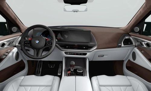  Không gian nội thất được sắp xếp hướng về người lái. Ảnh: BMW.