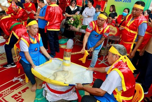 Hội thi làm bánh dày