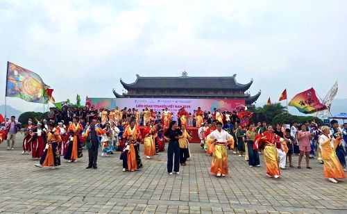 Liên hoan Yosakoi 2026 quy tụ 10 đội đến từ Việt Nam và Nhật Bản với tổng số 242 vũ công