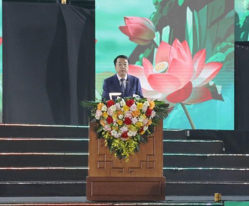 Chủ tịch UBND tỉnh Ninh Bình Nguyễn Thanh Bình phát biểu tại lễ khai mạc