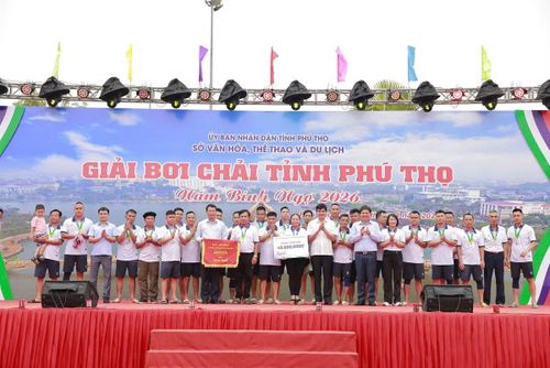 Giải Nhì thuộc về đội chải phường Thanh Miếu cùng số tiền 40 triệu đồng.