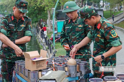 Đến nay, công tác chuẩn bị cơ bản hoàn tất, sẵn sàng cho màn trình diễn ánh sáng trong đêm hội.