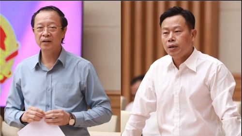 Thứ trưởng Phạm Ngọc Thưởng và Thứ trưởng Lê Quân báo cáo tại buổi làm việc.