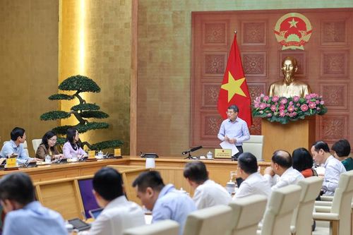 Thủ tướng chỉ rõ những định hướng quan trọng thời gian tới - Ảnh: VGP/Nhật Bắc