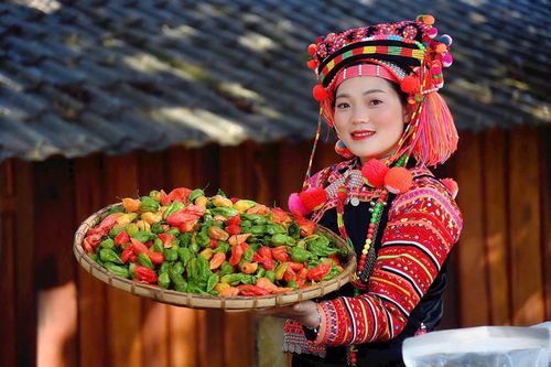 Sản phẩm ớt trung đoàn xã Thu Lũm được nhiều người ưa chuộng sau khi đạt OCOP 3 sao, tem mác đầy đủ.