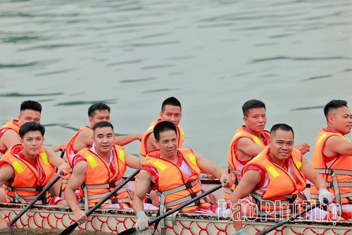 Những gương mặt rạng ngời sự quyết tâm.