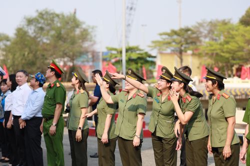 CBCS CATP gửi lời chào tạm biệt các đại biểu lên đường thăm quần đảo Trường Sa và Nhà giàn DK1