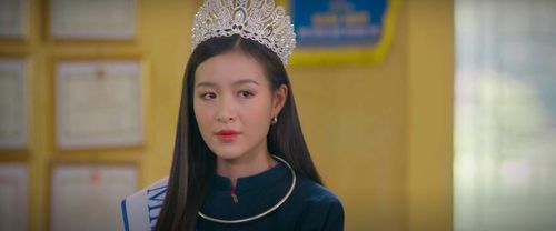 Hoa hậu Vi Minh bất lực vì không được bố đẻ ủng hộ. Ảnh VTV