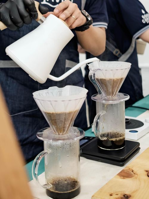  Thương hiệu cà phê xuất phát từ Đà Lạt, nổi bật với dòng Arabica Tây Nguyên và định hướng trải nghiệm cà phê Việt theo phong cách hiện đại. Ảnh: Là Việt Coffee. 