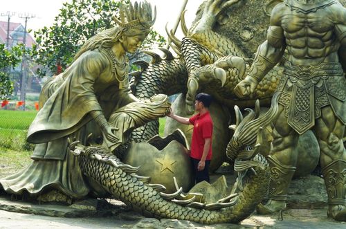  "Tôi hy vọng có thể lan tỏa niềm vui đến cho mọi người, đặc biệt là trẻ em, đồng thời chia sẻ được đam mê của mình. Bởi vậy, tôi không quan trọng chuyện tiền bạc, miễn mọi người tới ủng hộ là tôi thấy vui", anh từng chia sẻ. 