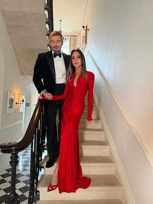 Vợ chồng Beckham cực nghiêm khắc với con gái Harper