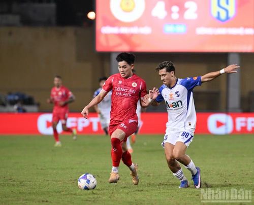Đình Bắc liên tiếp ghi dấu ấn.