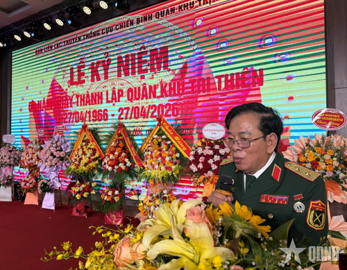  Trung tướng Nguyễn Mạnh Đẩu, Trưởng ban liên lạc truyền thống Cựu chiến binh Quân khu Trị Thiên phát biểu.