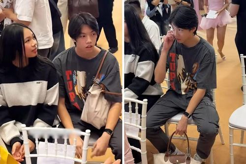 Bước vào tuổi mới lớn, cậu bé ngày nào nay đã lột xác rõ rệt với chiều cao nổi bật khoảng 1m8, vóc dáng cao ráo, gương mặt sáng và thần thái tự tin.