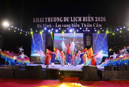 Lễ khai trương với nhiều tiết mục văn nghệ đặc sắc. (Ảnh: BHT)