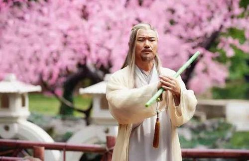 Hoàng Dược Sư không phải mẫu anh hùng truyền thống, cũng không phải phản diện điển hình.