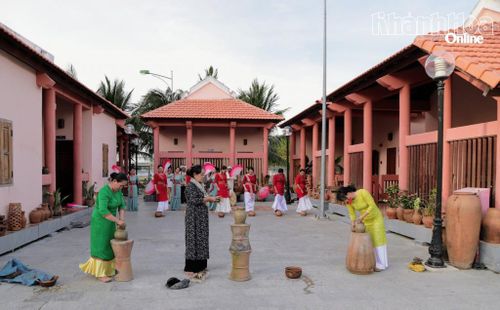 Nét văn hóa của làng gốm Bàu Trúc (xã Ninh Phước).