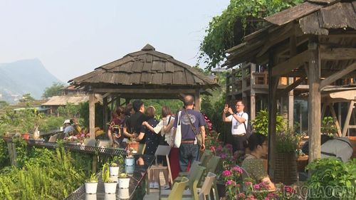 Tại xã Tả Van, các cơ sở lưu trú đang tập trung nâng cao chất lượng để đón khách.