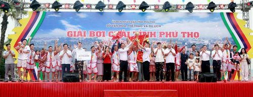 Đội chải xã Tiên Lương xuất sắc giành giải Nhất.