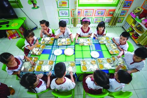Không để mất an toàn thực phẩm trở thành nỗi ám ảnh học đường