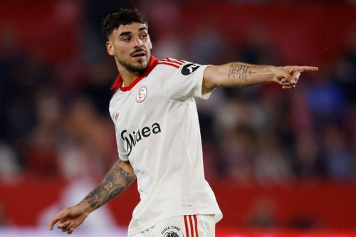 Sevilla nguy cơ rớt hạng. Ảnh: Reuters.