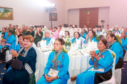  Các nữ du kích Củ Chi tham dự cuộc gặp mặt 