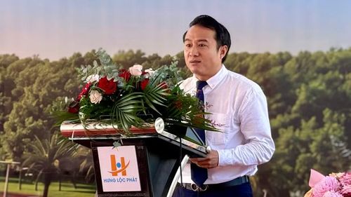 Chủ tịch UBND phường Phú Thủy Nguyễn Văn Nghị phát biểu tại buổi lễ.
