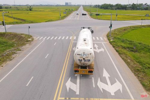 Khi áp lực lên hạ tầng giao thông “hạ nhiệt” đồng nghĩa với việc nguy cơ tai nạn, va chạm giao thông được giảm thiểu, mang lại sự an tâm hơn cho người dân khi tham gia lưu thông trong kỳ nghỉ.