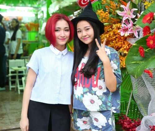 Hòa Minzy và Tam Triều Dâng vốn là những người chị em thân thiết.