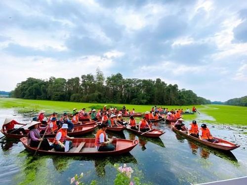 "Team building" chất nhất miền Tây.