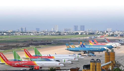 Giá vé máy bay tăng được cho là có nguyên nhân từ khủng hoảng nhiên liệu. (Ảnh minh họa: Cục Hàng không)