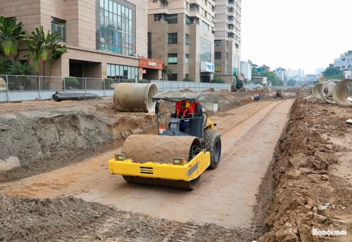 Công trường thi công Dự án đường Vành đai 2,5 đoạn qua phường Cầu Giấy. Ảnh: Quang Thái