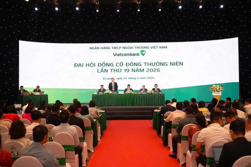  Toàn cảnh ĐHĐCĐ thường niên 2026 của Vietcombank. Ảnh: VCB. 