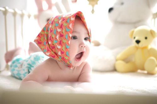  Sự kết hợp của nhiều gen khác nhau tác động đến trí thông minh của trẻ nhỏ. Ảnh: Pexels. 