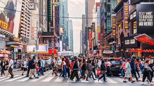 New York City mang đến trải nghiệm thị giác đặc trưng nhờ trục phố thẳng, các điểm nhấn kiến trúc