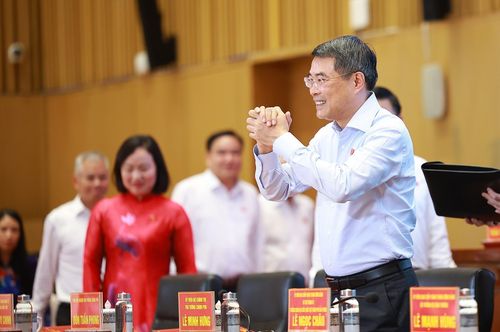Thủ tướng Lê Minh Hưng tiếp xúc cử tri thành phố Hải Phòng sau Kỳ họp thứ nhất, Quốc hội khóa XVI. Ảnh: Dương Giang – TTXVN