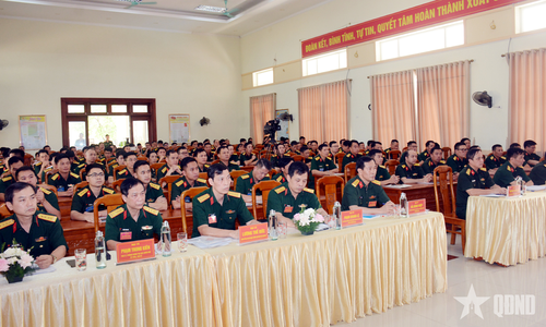  Các đại biểu dự khai mạc hội thi.