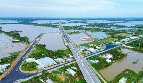  Một nút giao tại đoạn cao tốc Hậu Giang - Cà Mau 