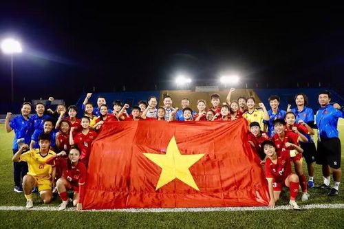 Khác với giải đấu dành cho nam, U17 nữ Việt Nam phải kết thúc vòng bảng trong top 2 hoặc nằm trong nhóm đội xếp thứ 3 có thành tích tốt nhất để vào tứ kết. Ảnh: VFF.