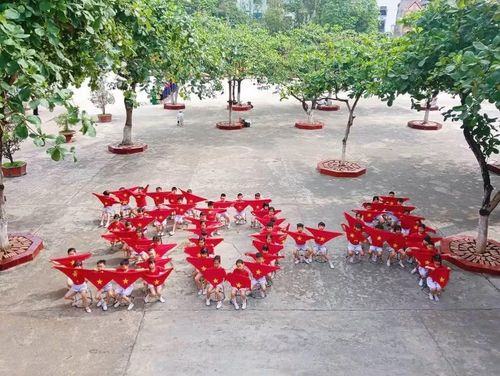Hoạt động góp phần thắp lửa yêu nước, giáo dục truyền thống cho học sinh.