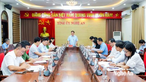 Quang cảnh phiên họp. Ảnh: Phạm Bằng
