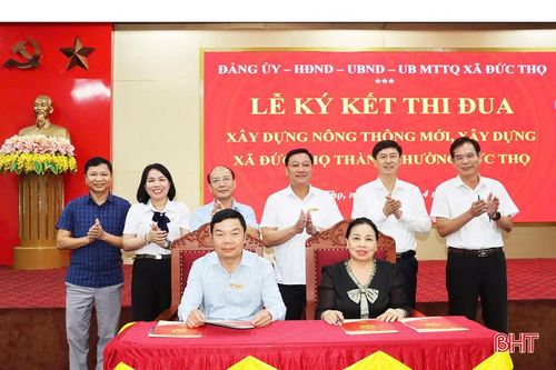 Lễ ký kết giao ước thi đua giữa các thôn, đơn vị với các công trình, phần việc cụ thể, phù hợp điều kiện thực tế.