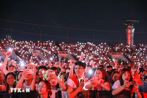 Chương trình thu hút 40.000 khán giả. (Ảnh: Khánh Hòa/TTXVN)