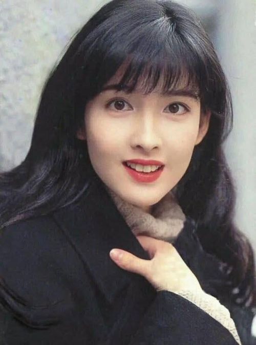 Ngọc nữ quốc dân với vẻ đẹp trong trẻo, ngọt ngào, mãi là 'mối tình đầu' trong lòng nhiều thế hệ khán giả.