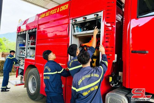 Phòng Cảnh sát PCCC&CNCH được đầu tư trang thiết bị chữa cháy hiện đại.